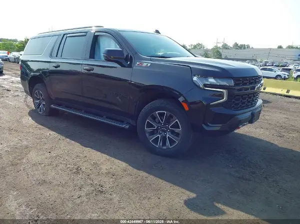 1GNSKDKD0PR327831 2023 CHEVROLET SUBURBAN - Image 1