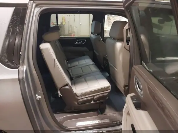 1GNSKDKD2MR216130 2021 CHEVROLET SUBURBAN - Image 8