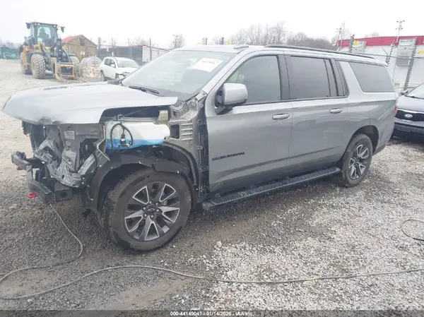 1GNSKDKD4PR314063 2023 CHEVROLET SUBURBAN - Image 2