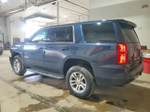 1GNSKEEC3HR203367 2017 CHEVROLET TAHOE - Image 2