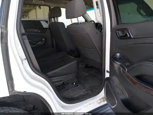 1GNSKEEC8HR320703 2017 CHEVROLET TAHOE - Image 8