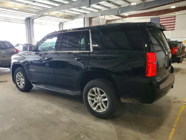 1GNSKEKC0JR313285 2018 CHEVROLET TAHOE - Image 2