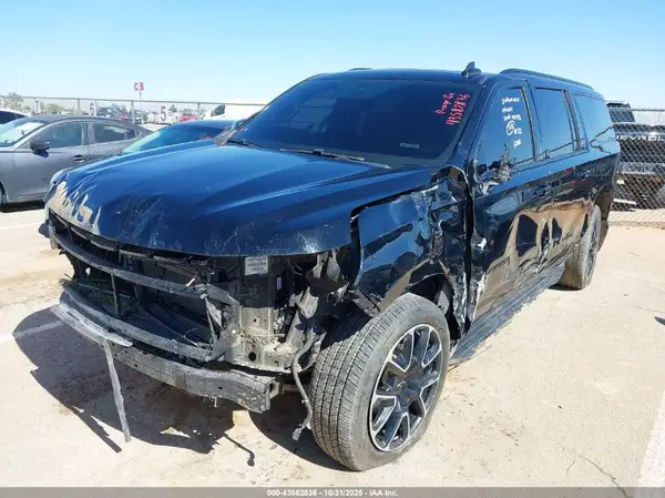 1GNSKEKD0NR129155 2022 CHEVROLET SUBURBAN - Image 2