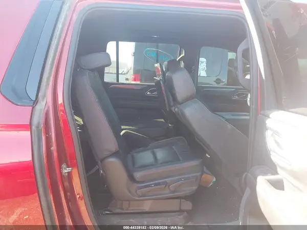 1GNSKEKD1MR201012 2021 CHEVROLET SUBURBAN - Image 8