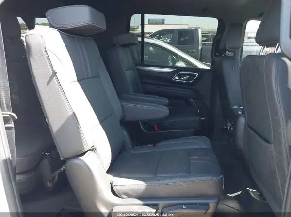 1GNSKEKD6PR559999 2023 CHEVROLET SUBURBAN - Image 8