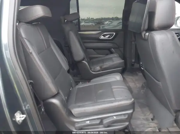 1GNSKEKD8MR224593 2021 CHEVROLET SUBURBAN - Image 8