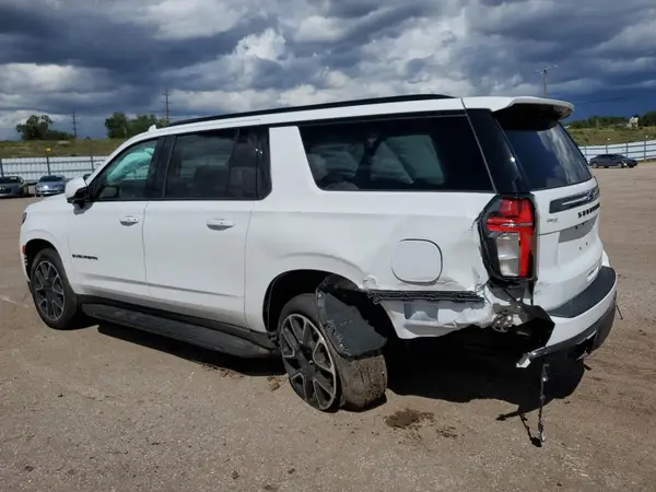 1GNSKEKD9NR105677 2022 CHEVROLET SUBURBAN - Image 2