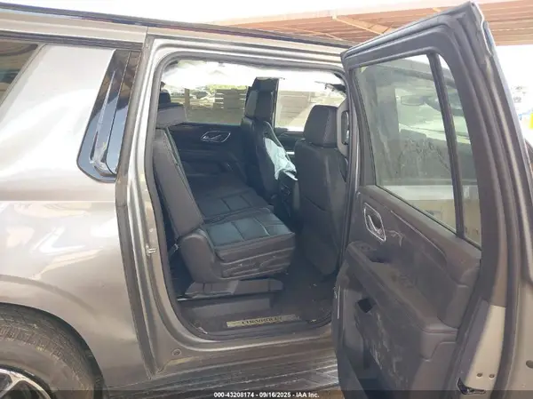 1GNSKEKD9PR132106 2023 CHEVROLET SUBURBAN - Image 8