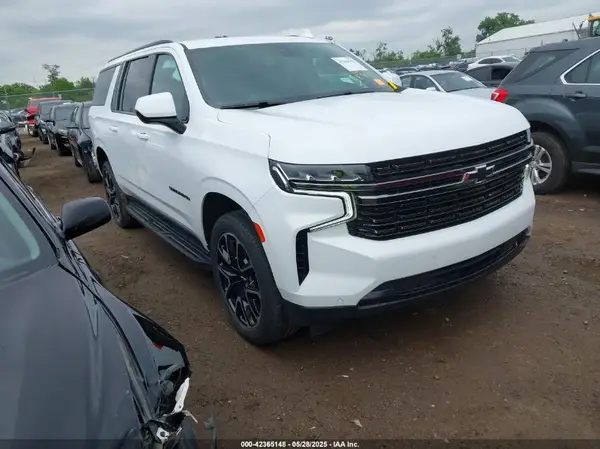 1GNSKEKT2NR320986 2022 CHEVROLET SUBURBAN - Image 1