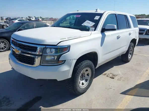 1GNSKFEC0HR217796 2017 CHEVROLET TAHOE - Image 2