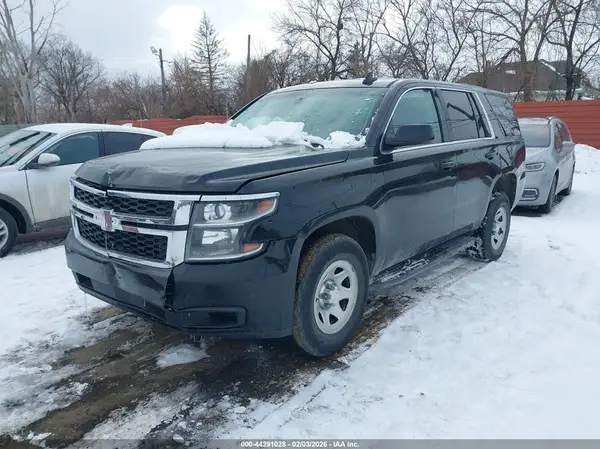 1GNSKFEC1HR183870 2017 CHEVROLET TAHOE - Image 2