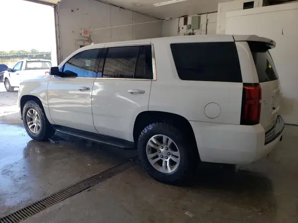 1GNSKFEC1JR136893 2018 CHEVROLET TAHOE - Image 2