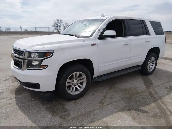 1GNSKFEC5HR279632 2017 CHEVROLET TAHOE - Image 2