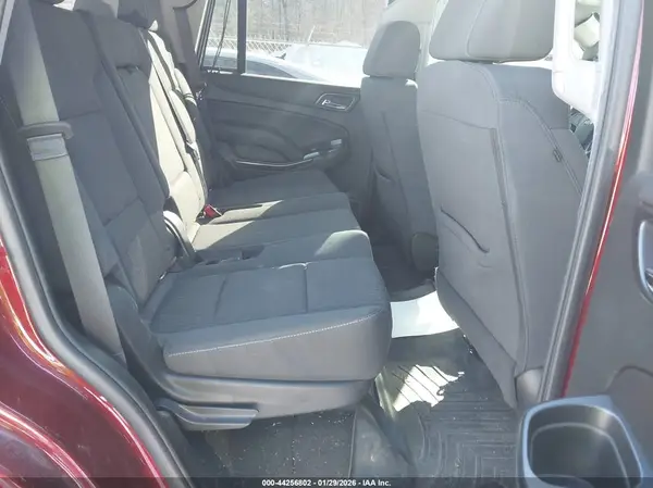 1GNSKFEC6KR123638 2019 CHEVROLET TAHOE - Image 8