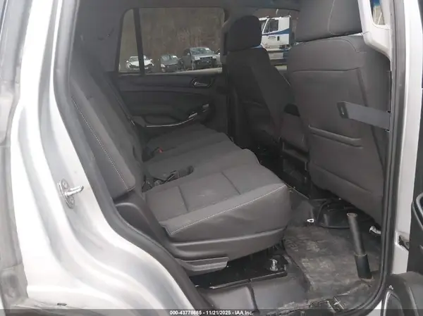 1GNSKFEC8HR330623 2017 CHEVROLET TAHOE - Image 8