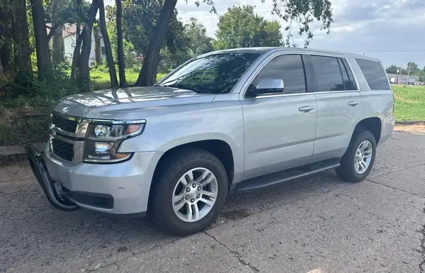 1GNSKFKC6LR261122 2020 CHEVROLET TAHOE - Image 2