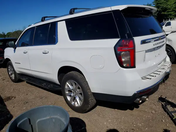1GNSKFKD0MR341848 2021 CHEVROLET SUBURBAN - Image 2