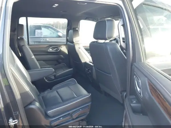 1GNSKFKD0PR378709 2023 CHEVROLET SUBURBAN - Image 8