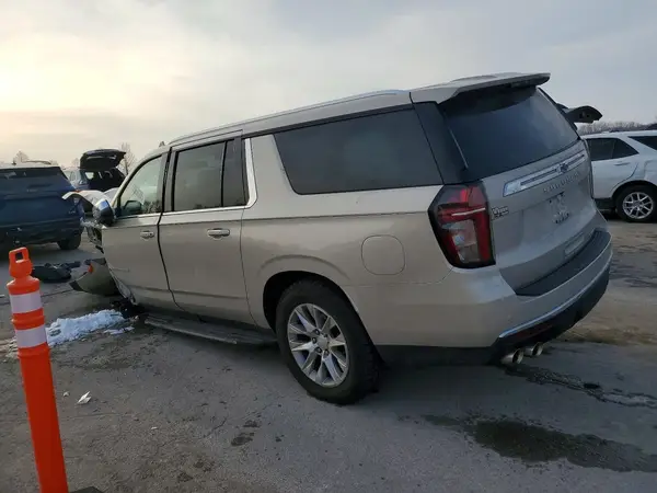 1GNSKFKD2MR323934 2021 CHEVROLET SUBURBAN - Image 2