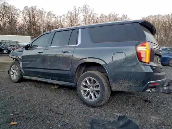 1GNSKFKD4MR245530 2021 CHEVROLET SUBURBAN - Image 2