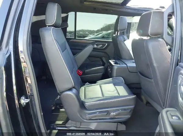 1GNSKFKD5NR344147 2022 CHEVROLET SUBURBAN - Image 8