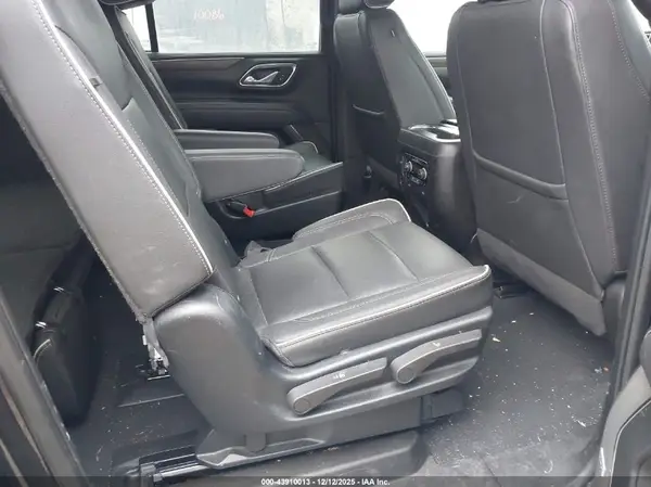 1GNSKFKD5PR513487 2023 CHEVROLET SUBURBAN - Image 8