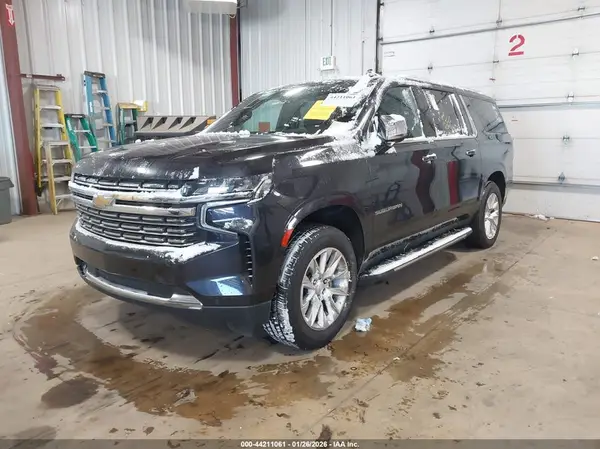 1GNSKFKD9PR304396 2023 CHEVROLET SUBURBAN - Image 2