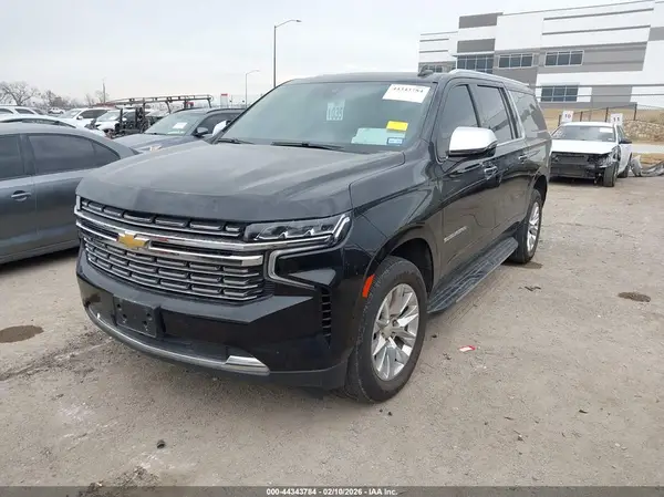 1GNSKFKDXMR340660 2021 CHEVROLET SUBURBAN - Image 2