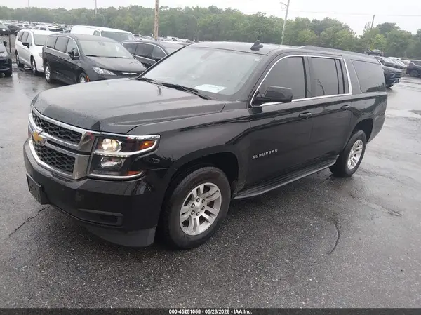 1GNSKGEC0HR298174 2017 CHEVROLET SUBURBAN - Image 2