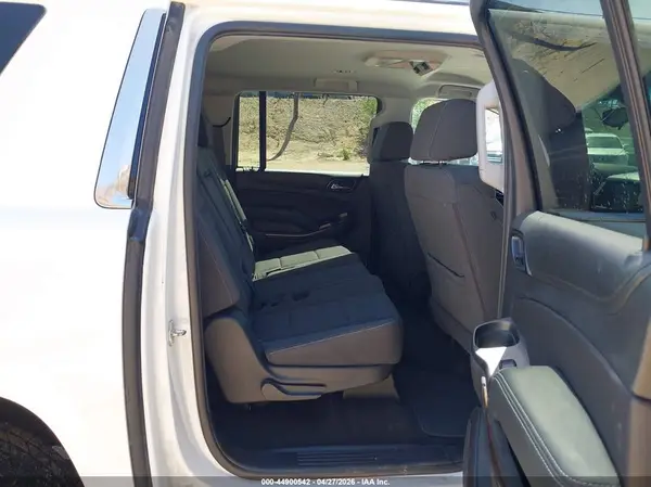 1GNSKGEC1JR324772 2018 CHEVROLET SUBURBAN - Image 8