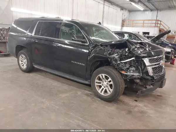 1GNSKGEC4GR269131 2016 CHEVROLET SUBURBAN - Image 1