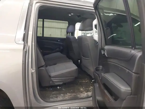 1GNSKGEC4HR349840 2017 CHEVROLET SUBURBAN - Image 8