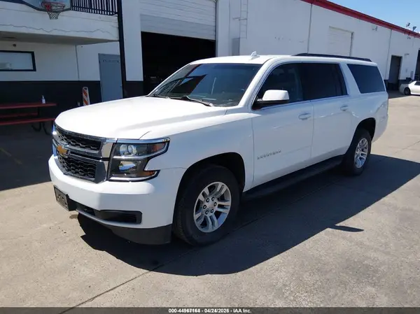 1GNSKGEC4KR208323 2019 CHEVROLET SUBURBAN - Image 2