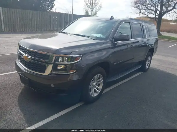 1GNSKGEC7HR242992 2017 CHEVROLET SUBURBAN - Image 2