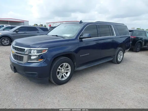 1GNSKGEC7HR335298 2017 CHEVROLET SUBURBAN - Image 2