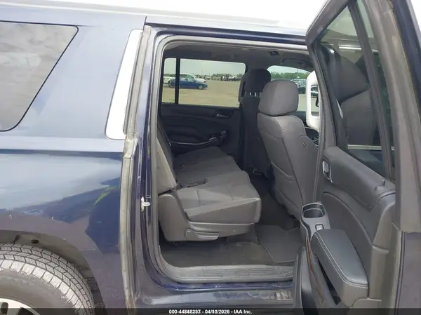 1GNSKGEC7HR335298 2017 CHEVROLET SUBURBAN - Image 8