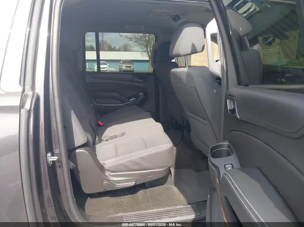 1GNSKGEC8HR240328 2017 CHEVROLET SUBURBAN - Image 8