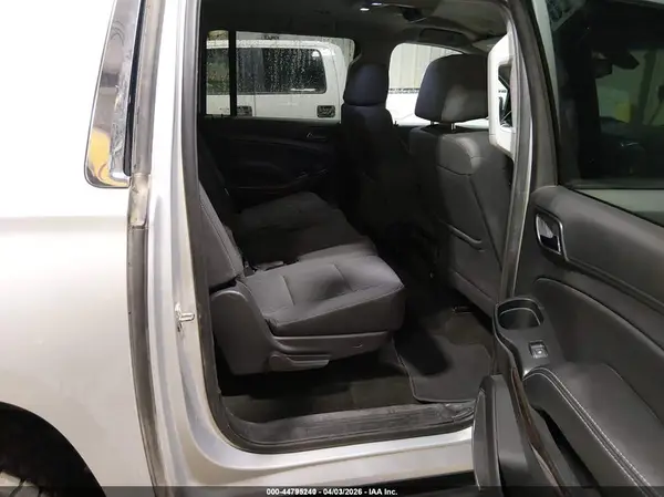 1GNSKGEC8HR303914 2017 CHEVROLET SUBURBAN - Image 8