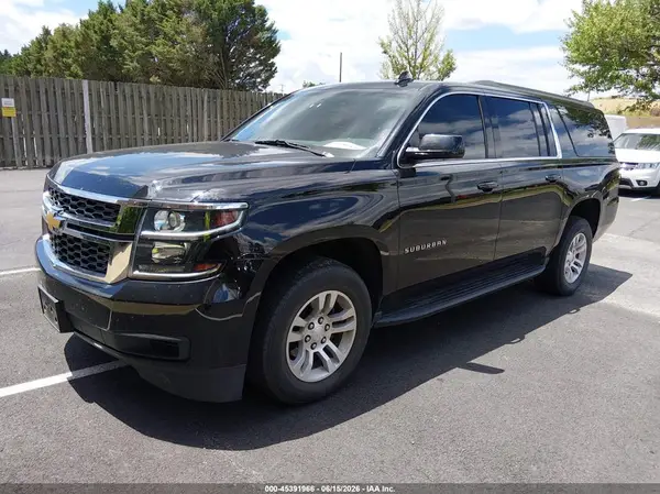 1GNSKGEC9HR279980 2017 CHEVROLET SUBURBAN - Image 2