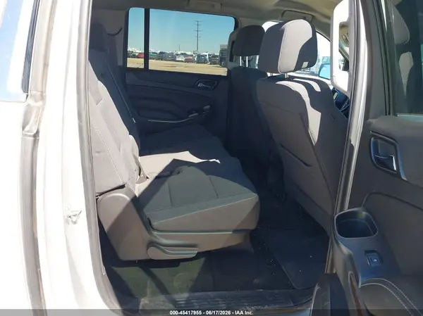 1GNSKGEC9HR329602 2017 CHEVROLET SUBURBAN - Image 8