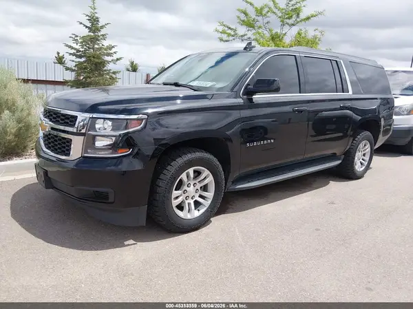 1GNSKGECXHR348689 2017 CHEVROLET SUBURBAN - Image 2