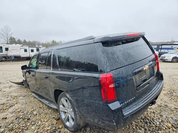 1GNSKGKC0HR127736 2017 CHEVROLET SUBURBAN - Image 2