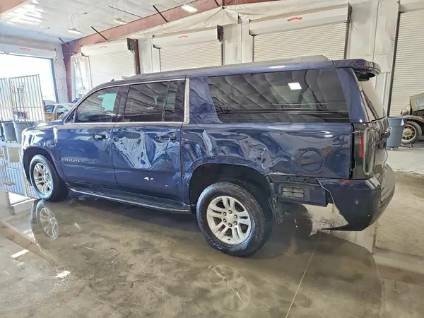 1GNSKGKC0HR267074 2017 CHEVROLET SUBURBAN - Image 2