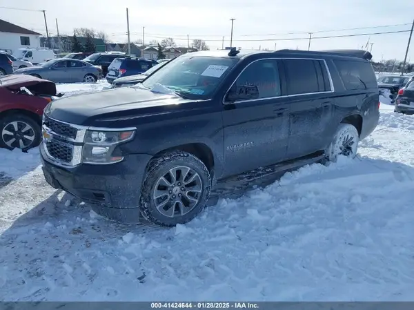 1GNSKGKC0HR282237 2017 CHEVROLET SUBURBAN - Image 2
