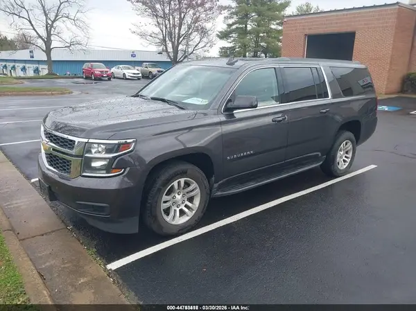 1GNSKGKC0JR274807 2018 CHEVROLET SUBURBAN - Image 2
