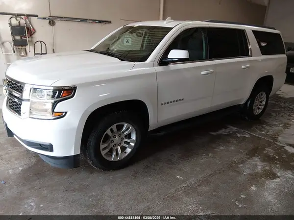 1GNSKGKC1HR290184 2017 CHEVROLET SUBURBAN - Image 2