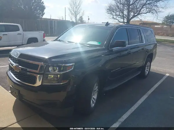1GNSKGKC1JR274928 2018 CHEVROLET SUBURBAN - Image 2