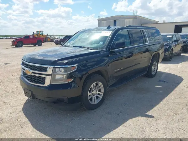 1GNSKGKC2HR227384 2017 CHEVROLET SUBURBAN - Image 2