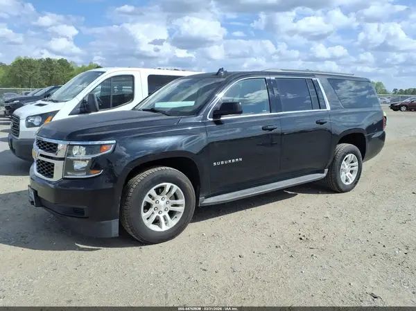 1GNSKGKC2JR101158 2018 CHEVROLET SUBURBAN - Image 2