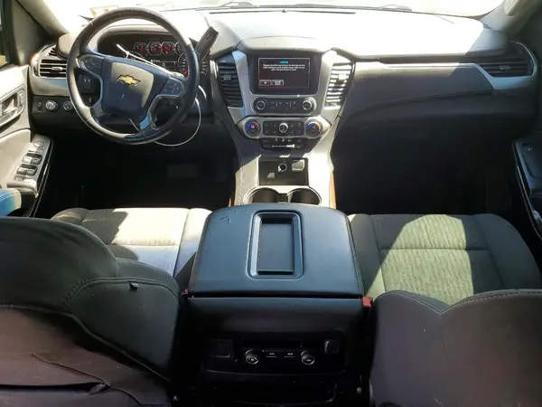 1GNSKGKC2JR122818 2018 CHEVROLET SUBURBAN - Image 8